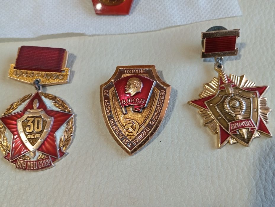 Decorații și insigne CCCP