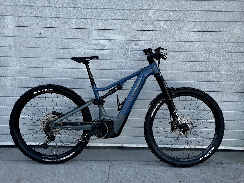 Bicicleta electrica Focus , Fox 36 , 750 Wh