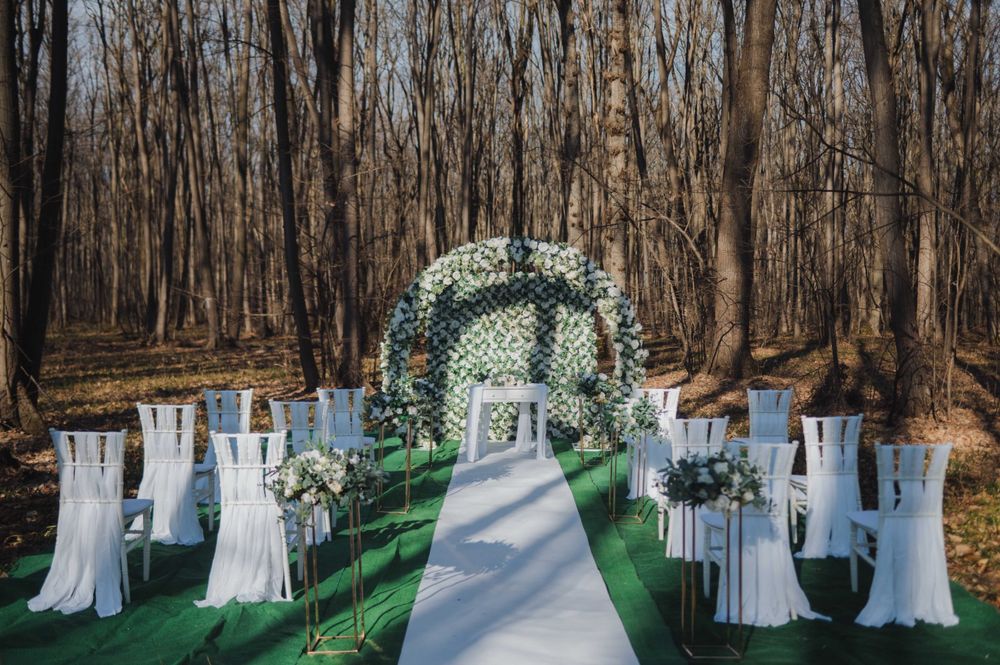 Aranjamente florare/ panou foto/ masuta/stalpisori