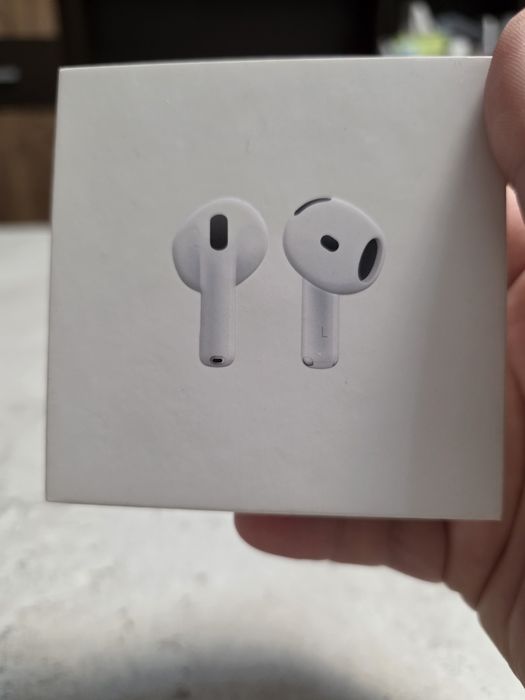 Оригинални слушалки AirPods 4