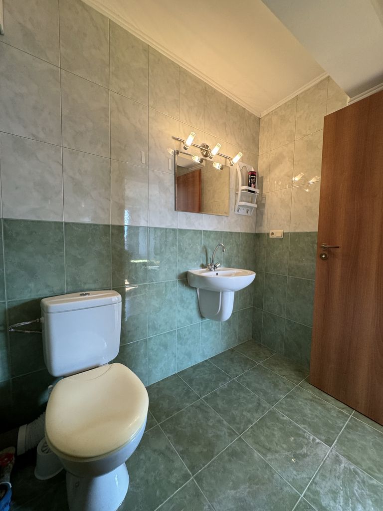Продава се Офис в Казанлък - 51 кв.м за 890 €/кв.м - Снимка #6
