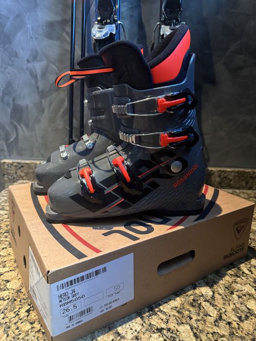 Детски ски, ски обувки и щеки Rossignol HERO