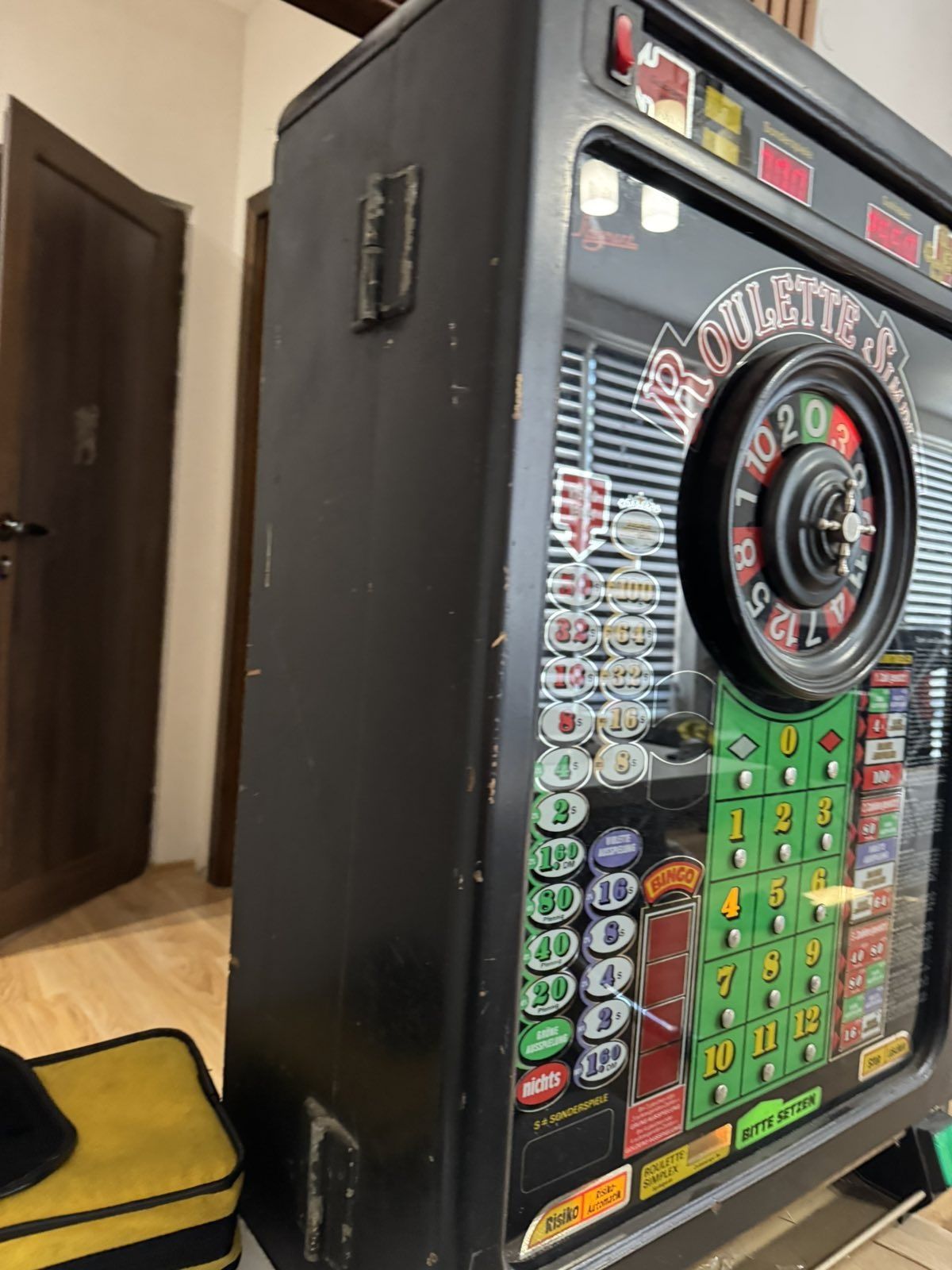 Продавам игрален автомат, ротативка