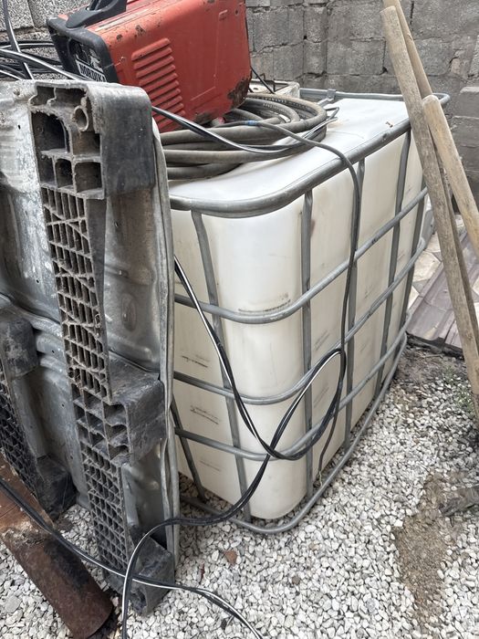 Продам бочку для полива