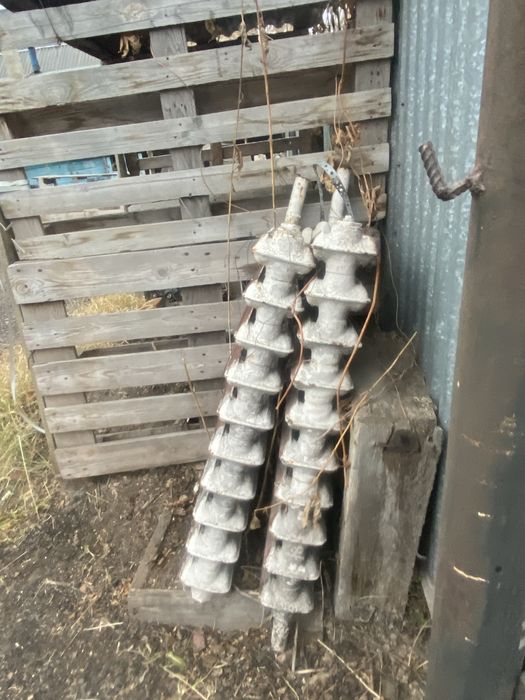 Продам батарею,хорошие без трещин и дырок