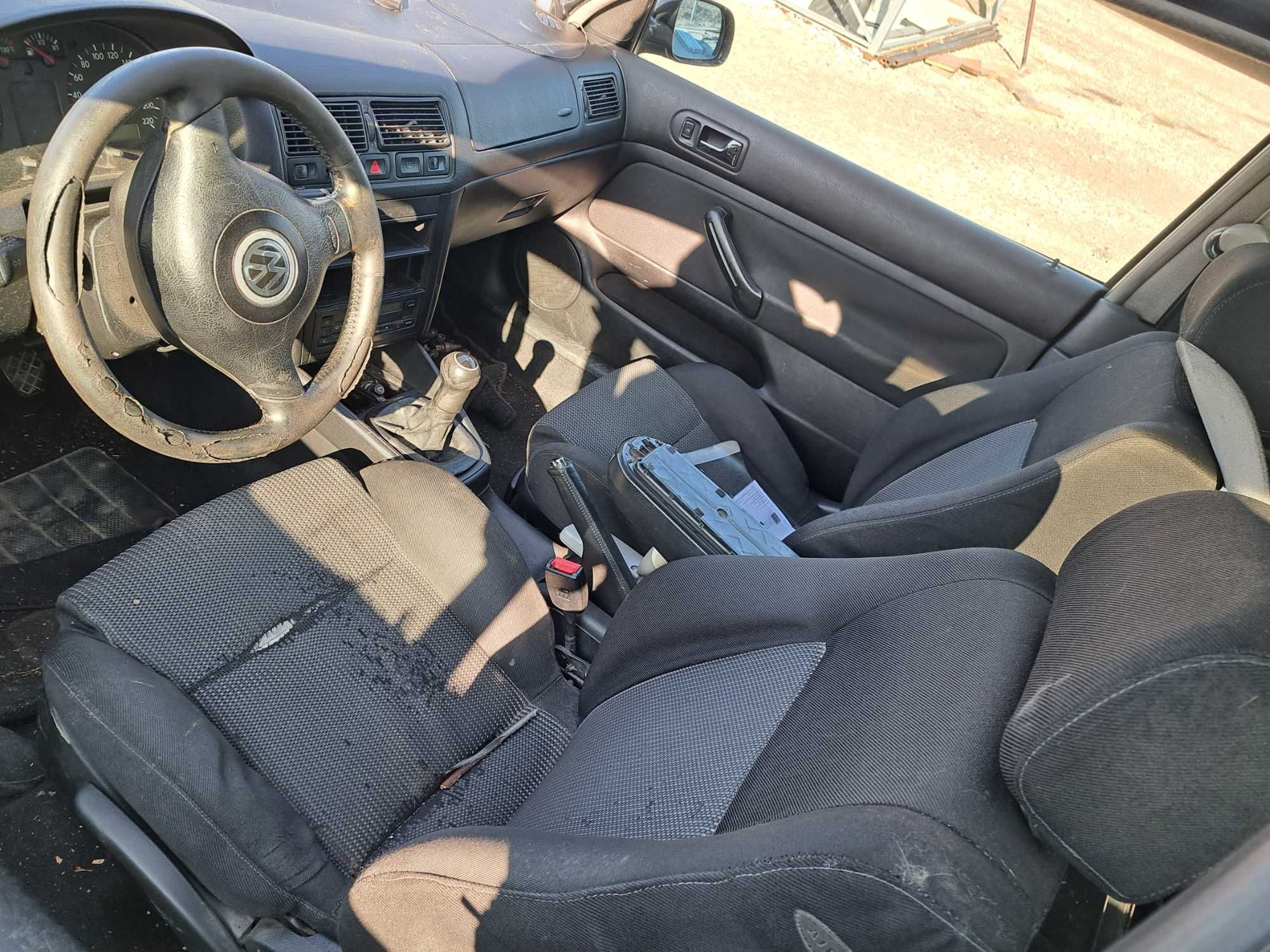 Продавам VW Golf 4 1.9tdi 110кс на части, черен 2 врати, София