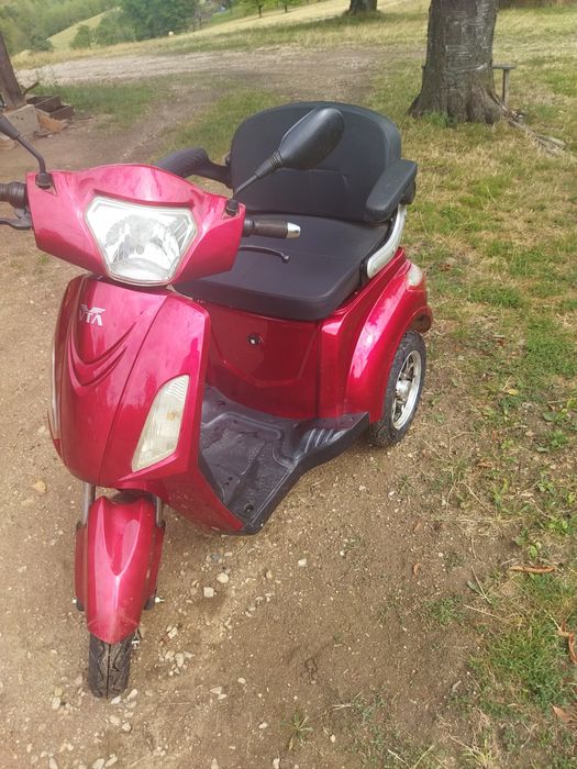 Vand triticlu electric Volta