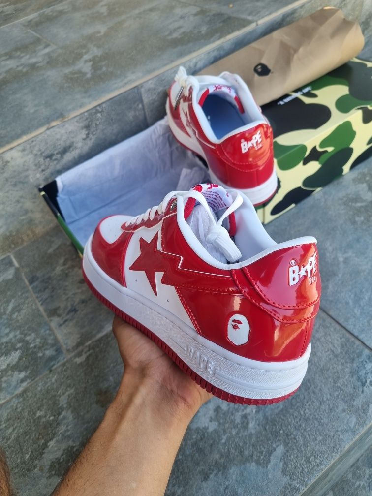 Bapesta red and white noi