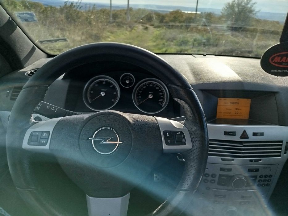 Opel Astra H GTC 1.7 CDTI 101 к.с.