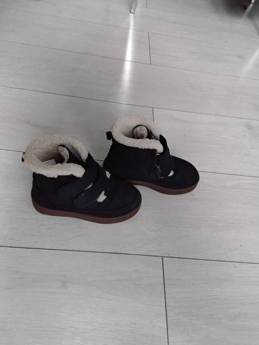 Детски ботушки за момиче   тъмно  сини, номер  27, цена  10 лв.,