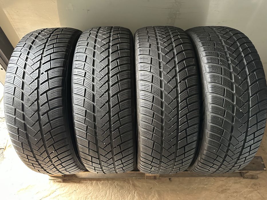 215/60R17 Vredestein Wintrac Pro