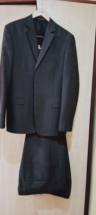 Мужской костюм в отличном состоянии
