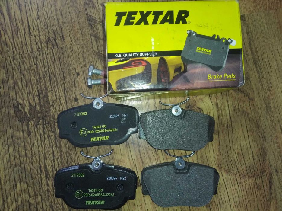 Set placute frana fata BMW