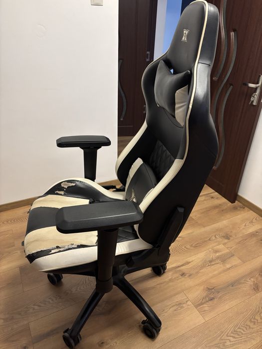 Scaun gaming serioux
