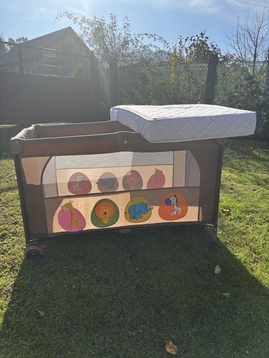 Patut bebe cu saltea