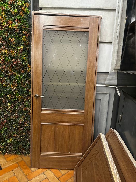 СРОЧНО продам двери с обналичками вместе