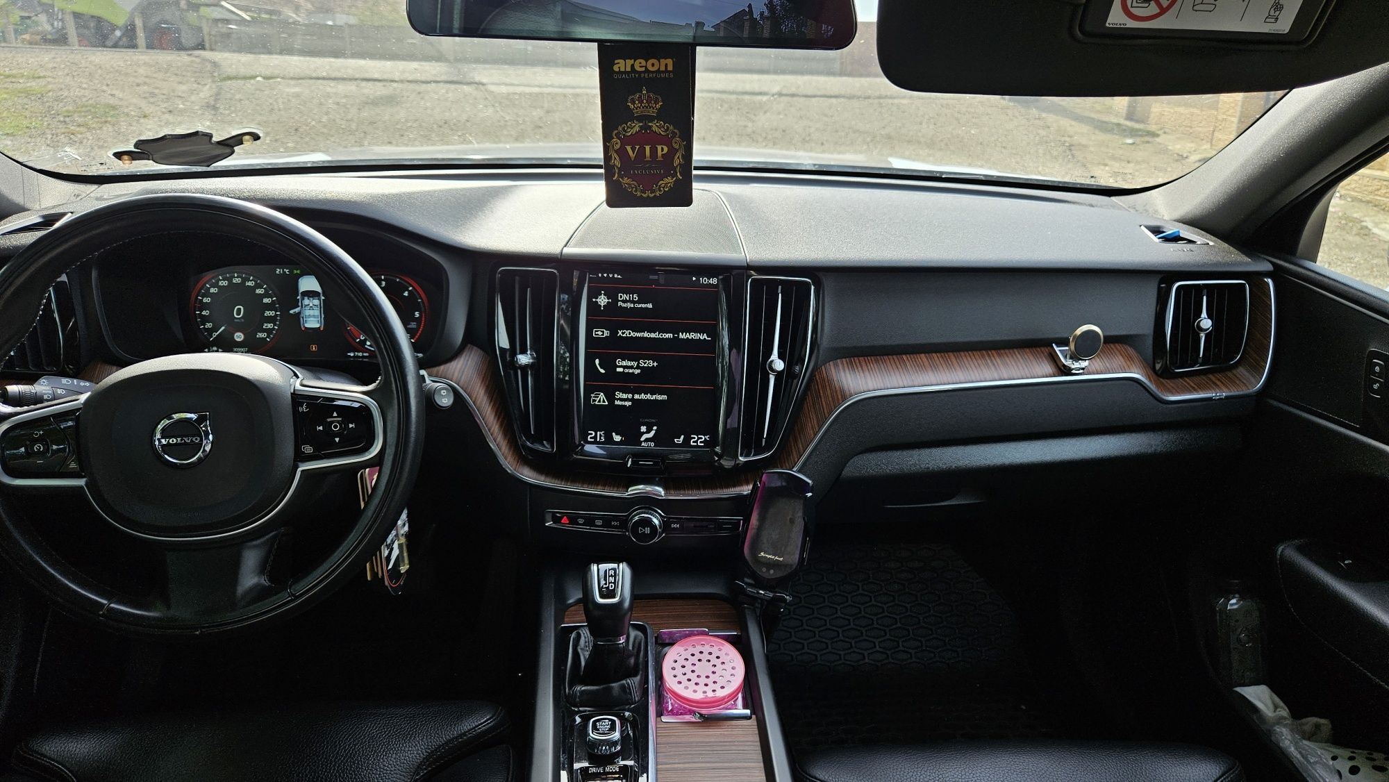 Vinn volvo xc60  din 2018 cutie automata  sau schimb