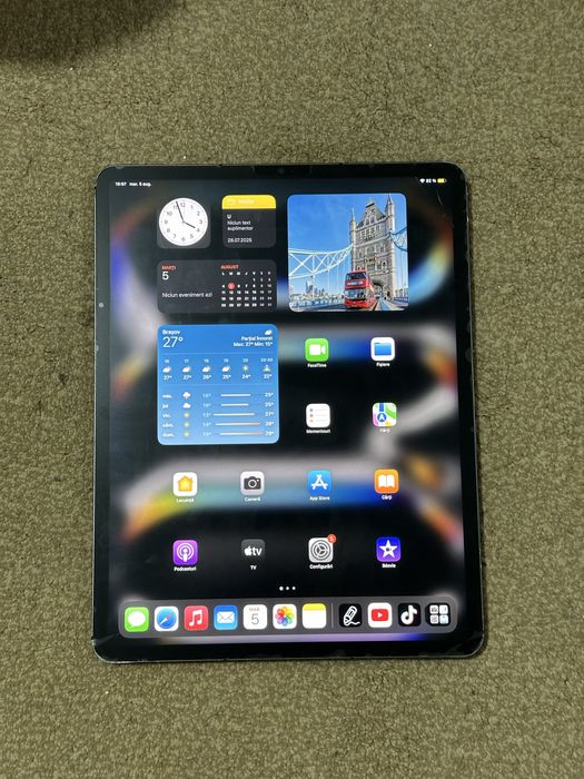 iPad Pro 12.9 inch 5 th Gen  M1 cellular 256gb
