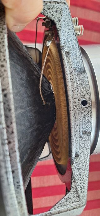 Subwoofer Hifonics Zeus  450 w rms