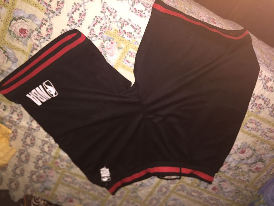 Short baschet pt bărbați mărimea xxlarge, nou, cu eticheta