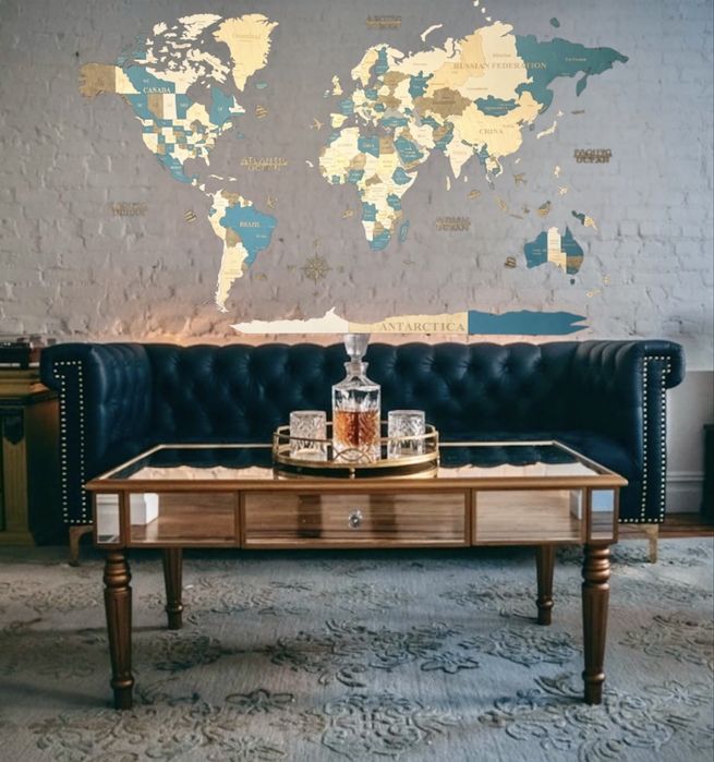 Дървена карта на света