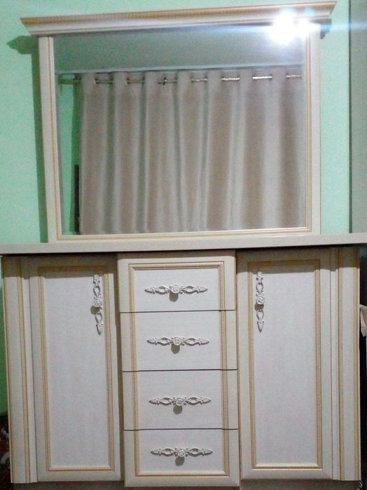 Mebel sotiladi yangi