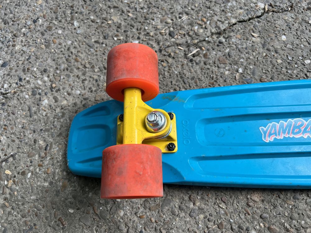 Vand placa skateboard penny board folosit foarte putin