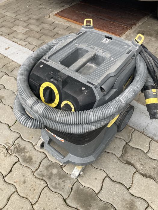 Aspirator profesional cu autoscuturare Karcher ( festool, bosch )