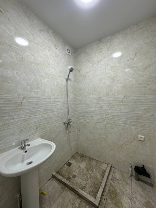 Uchtepa 11-kv  yo’l yuzida Salon, Tikuv sexi, Ofis uchun joy