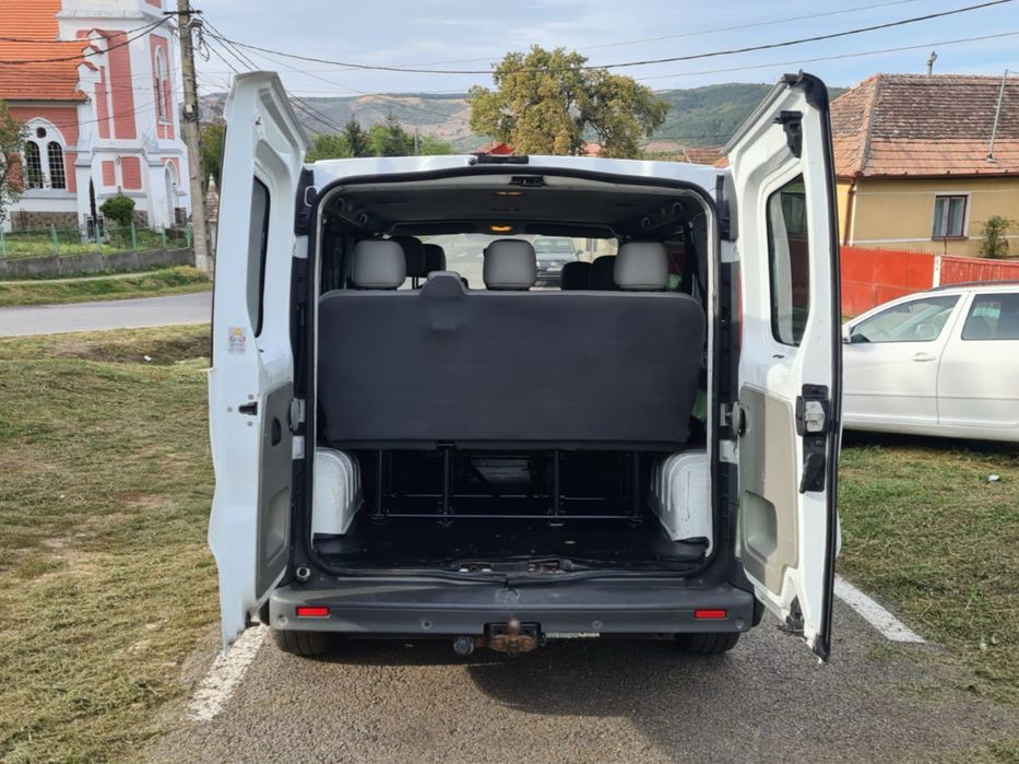 Opel Vivaro 2012 8 locuri 2.0 Diesel