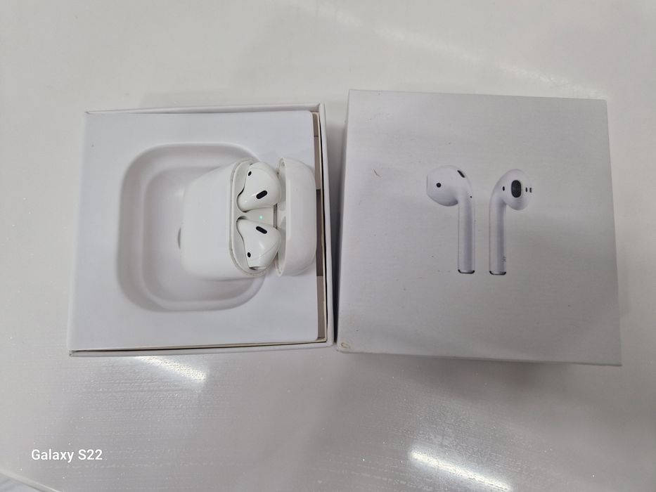 Продам айрподс наушники