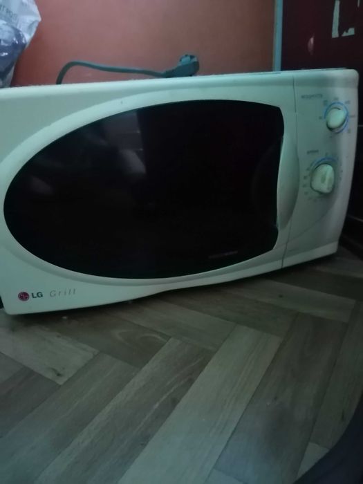 Продам микроволновкуLG
