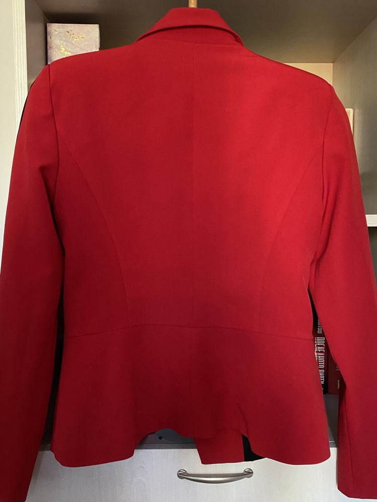 Дамско червено сако - E-phos