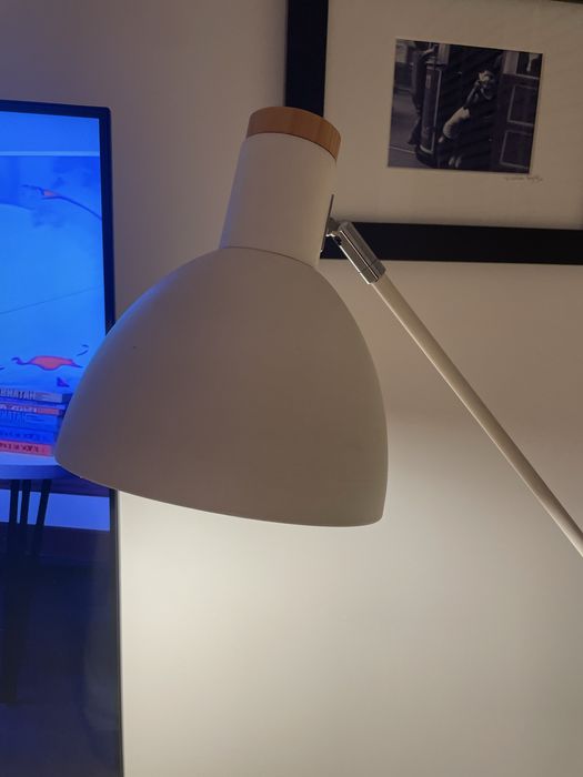 Бяла лампион - дърво и метал