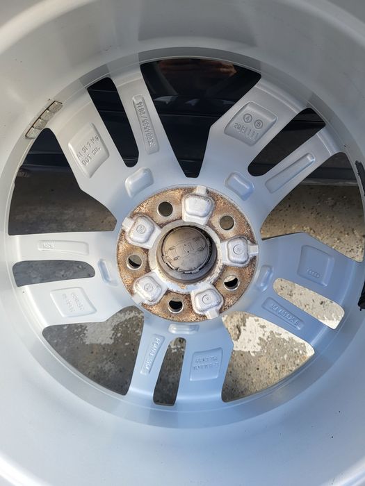 Jante/Roti Audi Q5 5×112 235 60 18 Ronal OEM r18