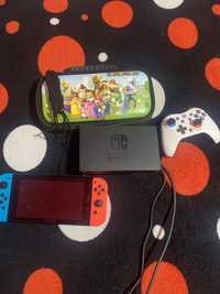 Nintendo switch plus carcasă pentru el si plus manetă pro