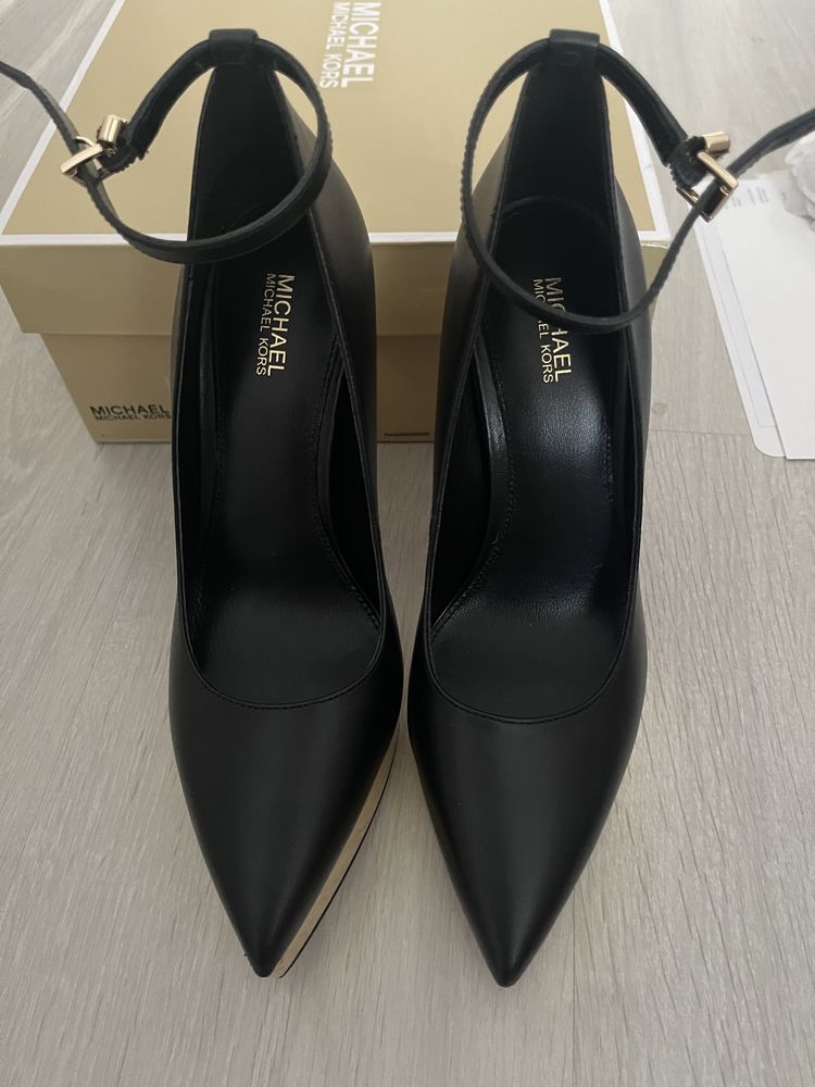 Vand pantofi noi piele Michael Kors marime 37