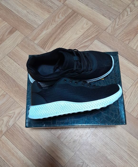 Кроссовки, 38-38,5. Турция