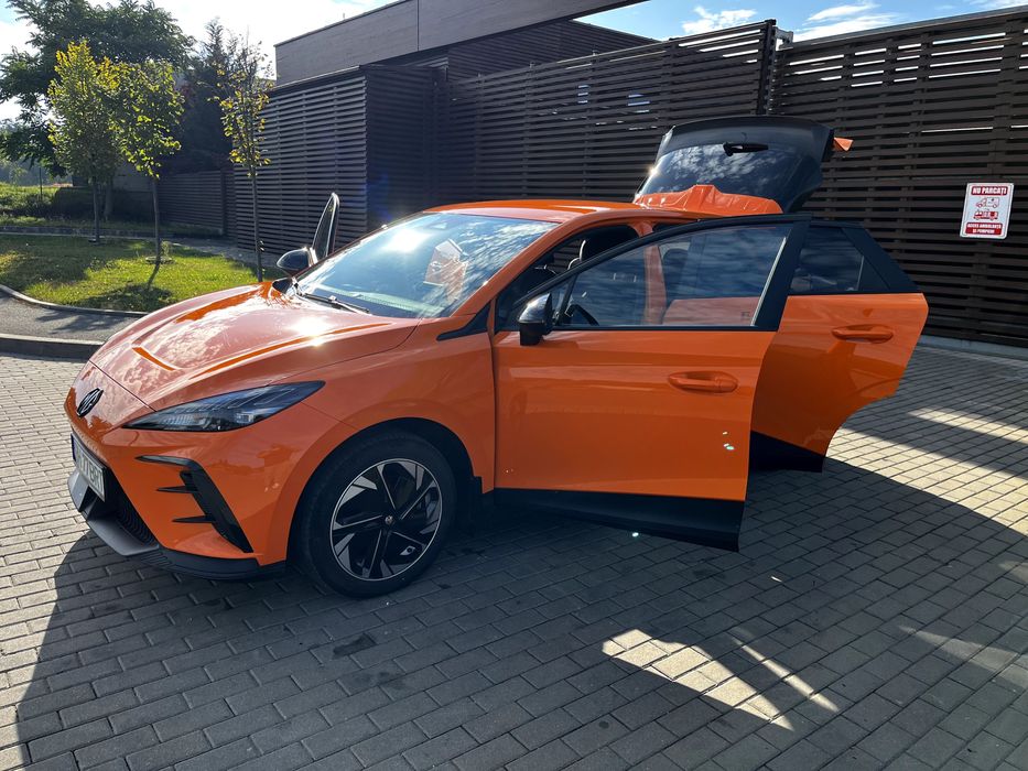 MG4 Explore 51 kWh Fizzy Orange