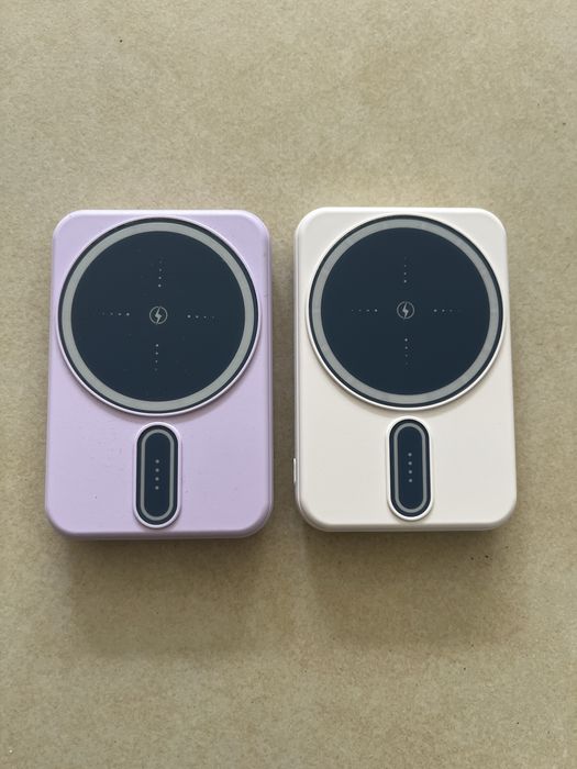 Baterii externe, mai multe modele