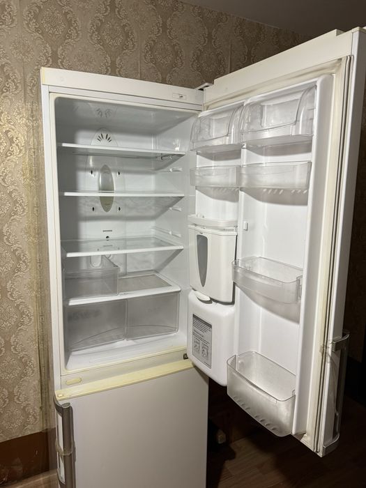 Продается холодильник срочно