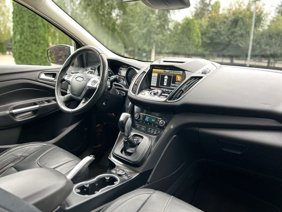 Ford Kuga Sport Platinum An2015/07 vă 4x4 •Garanție Rate fixe