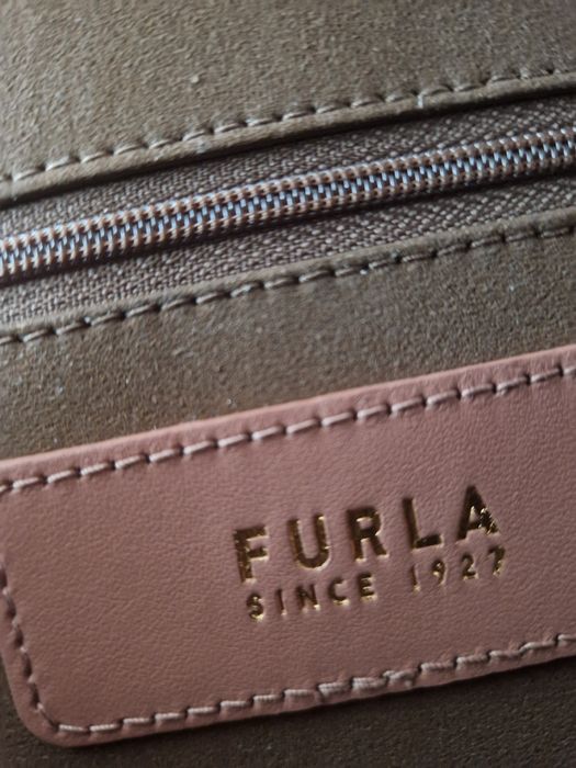 Furla sfera розова чанта