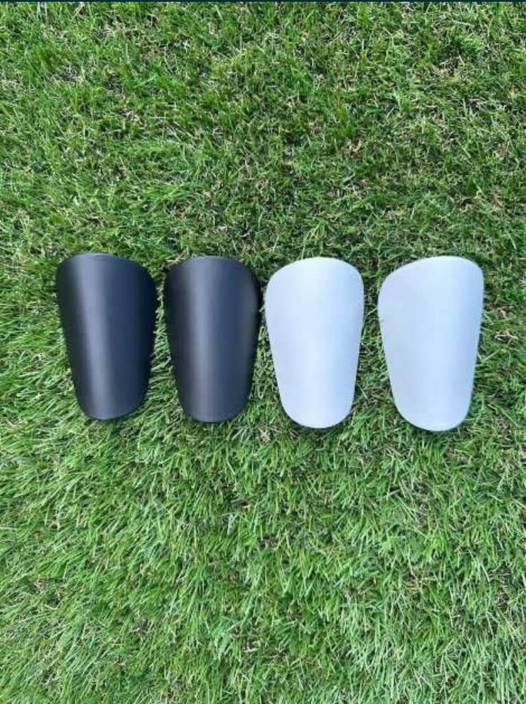 Futpads Bundle - 1бр. Футболни чорапи + 1бр. Мини кори
