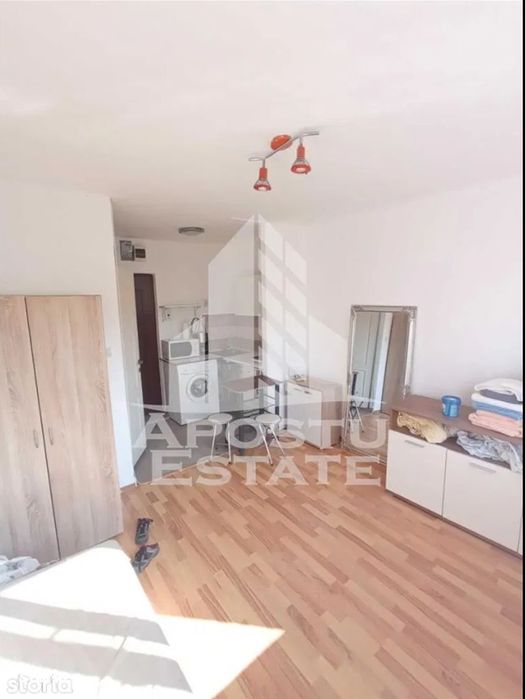 Proprietar vand garsoniera 16MP etaj 1/4 zona Blascovici