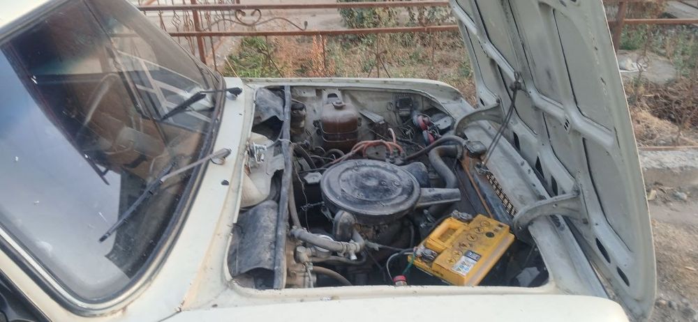 Vaz 2106 sotiladi. SROCHNO jiguli 06