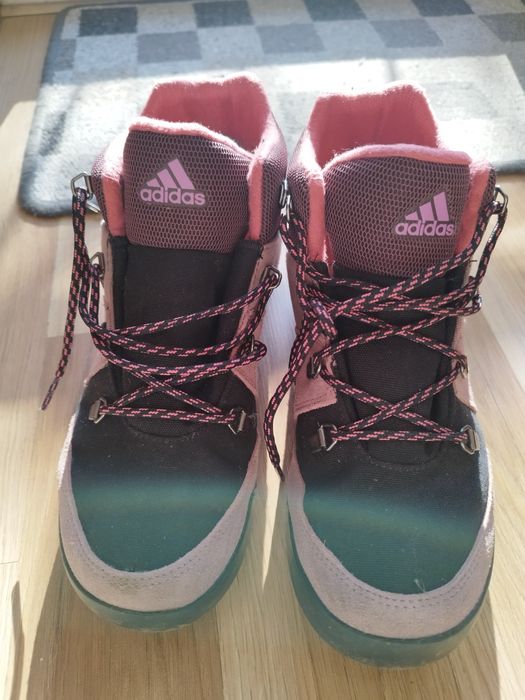 Дамски зимни Адидас 39