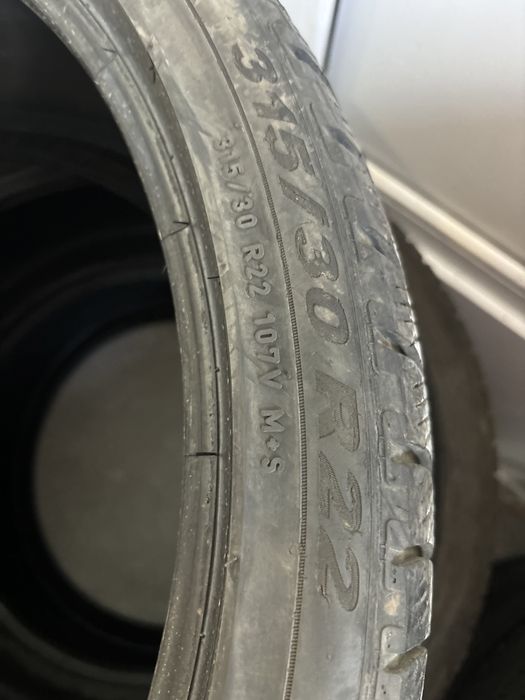 275/35/22 si 315/30/22 anvelope iarna X5 X6 pirelli