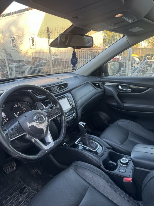 Nissan X Trail 2019 4x4 automat 120.00 KM usor avariat / lovit