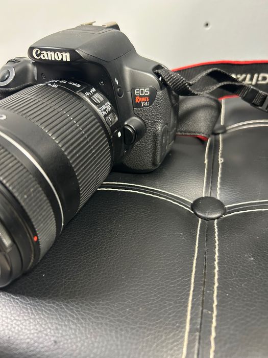 Canon EOS Rebel T4i